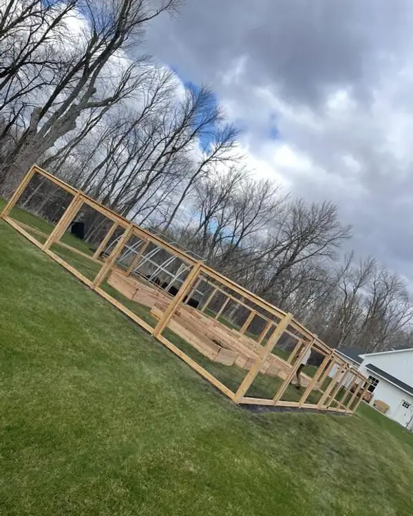 Modern Home Fences — 076